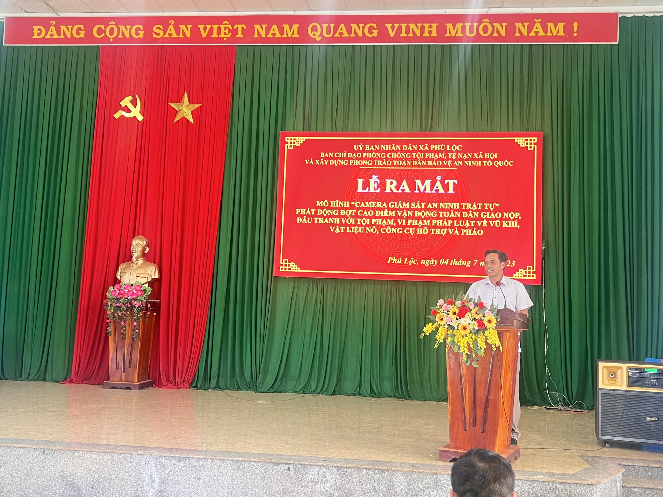 khai mạc 2